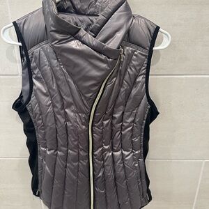 Calvin Klein Women's Metallic Gray Quilted Vest
